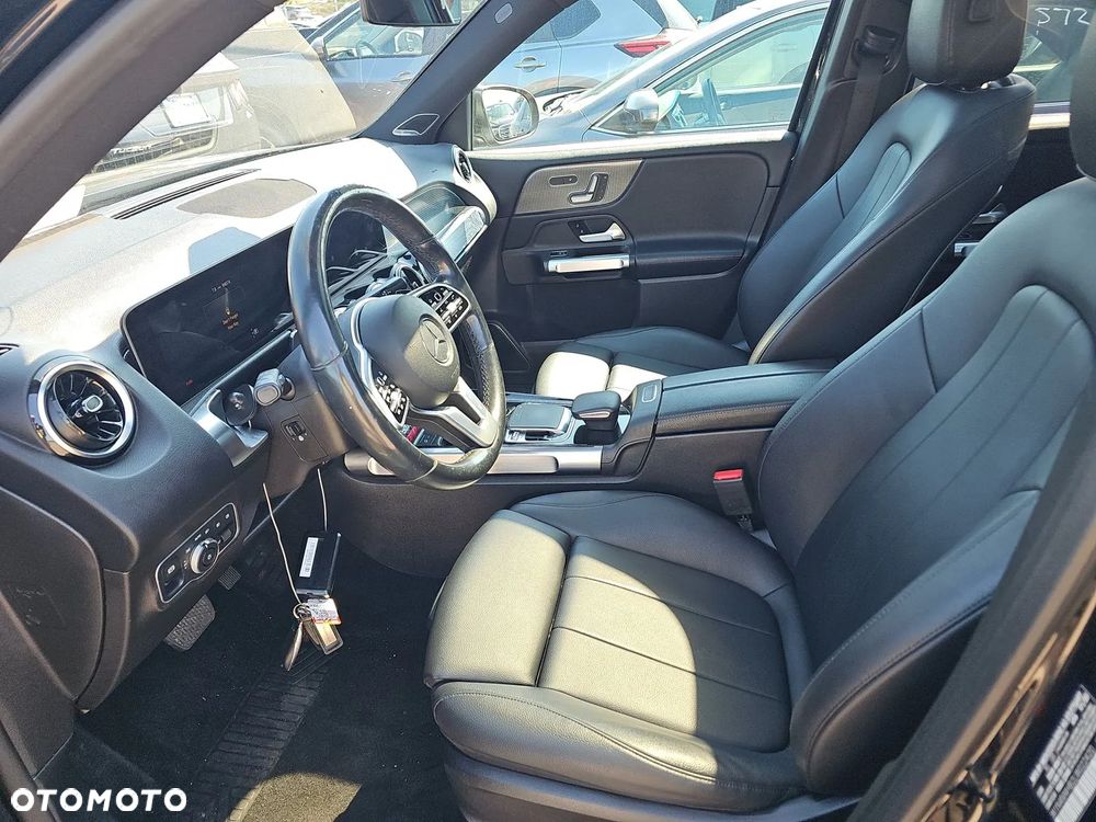 Mercedes-Benz GLB 250 4-Matic Progressive 8G-DCT - 10