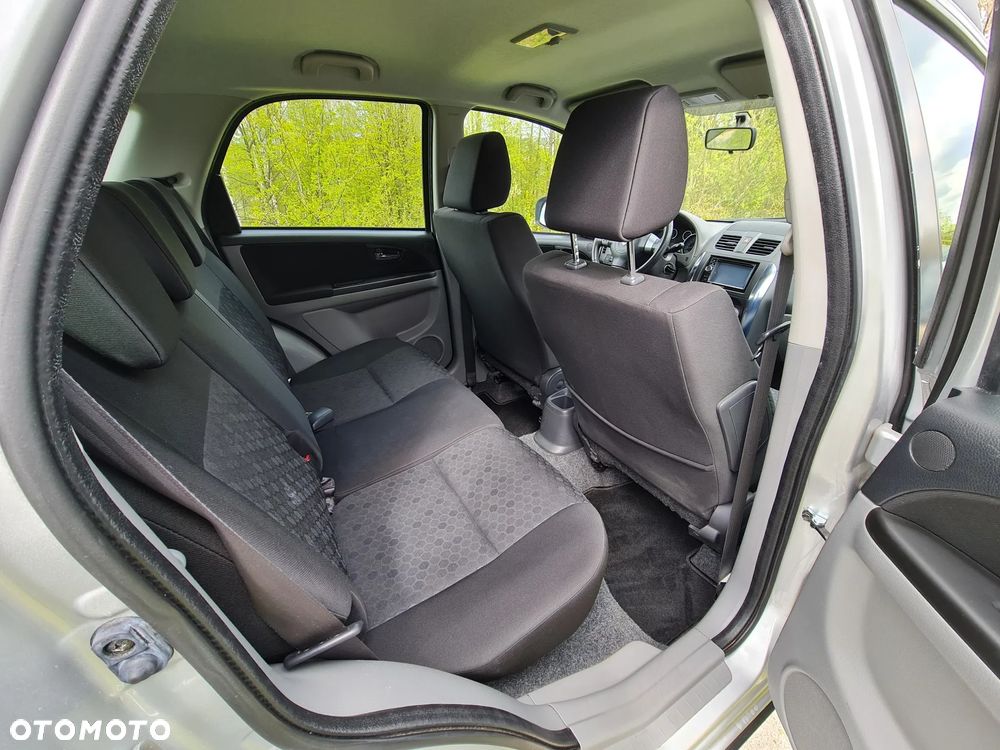 Suzuki SX4 - 18
