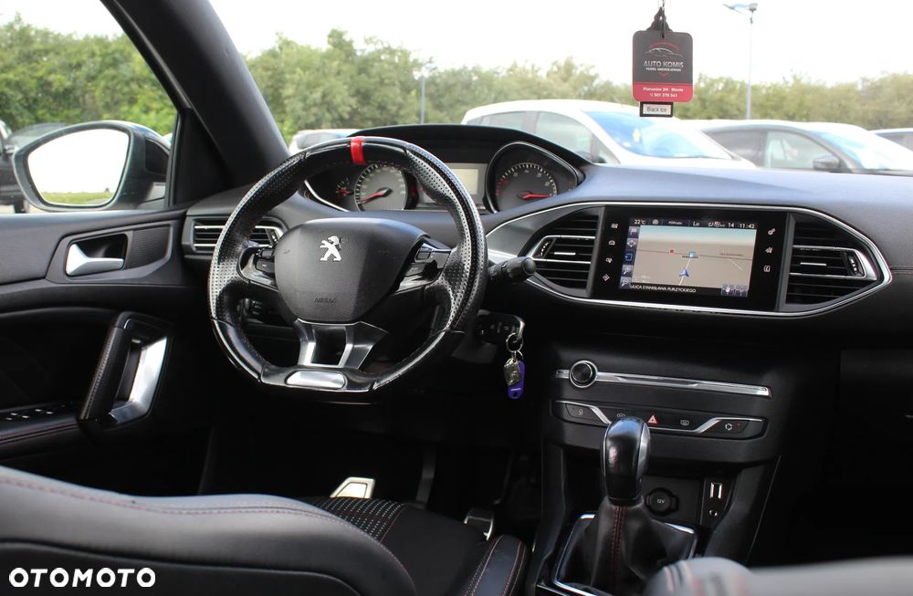 Peugeot 308 - 33