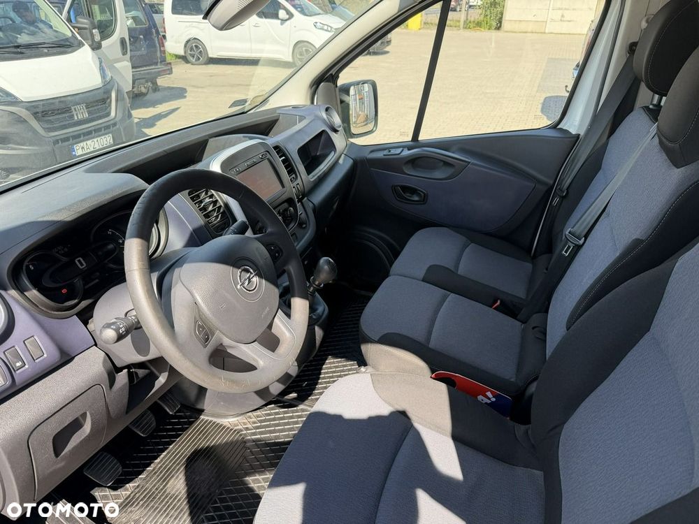 Opel Vivaro - 14