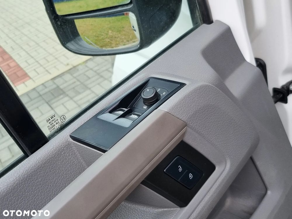 Volkswagen Crafter - 23