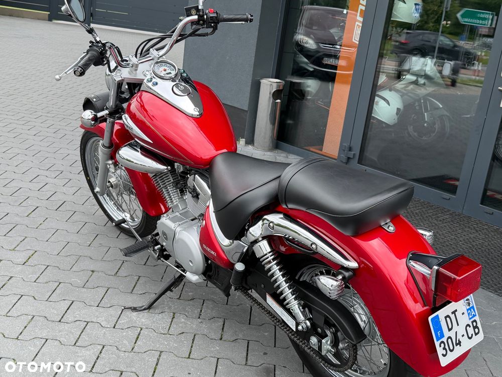 Suzuki Intruder - 29