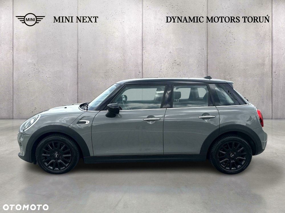 MINI Cooper Standard - 3