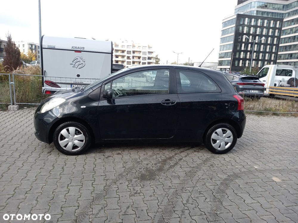 Toyota Yaris 1.0 Terra - 3