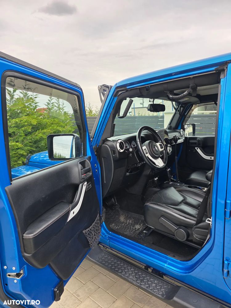 Jeep Wrangler Unlimited 2.8 CRD DPF Automatik Polar - 8