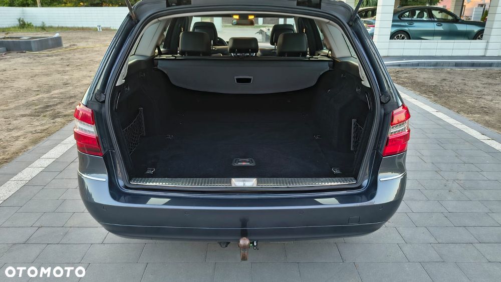 Mercedes-Benz Klasa E 250 CDI DPF BlueEFFICIENCY Automatik Avantgarde - 23