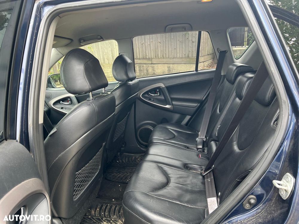 Toyota RAV4 2.2 D-4D 4x4 - 6