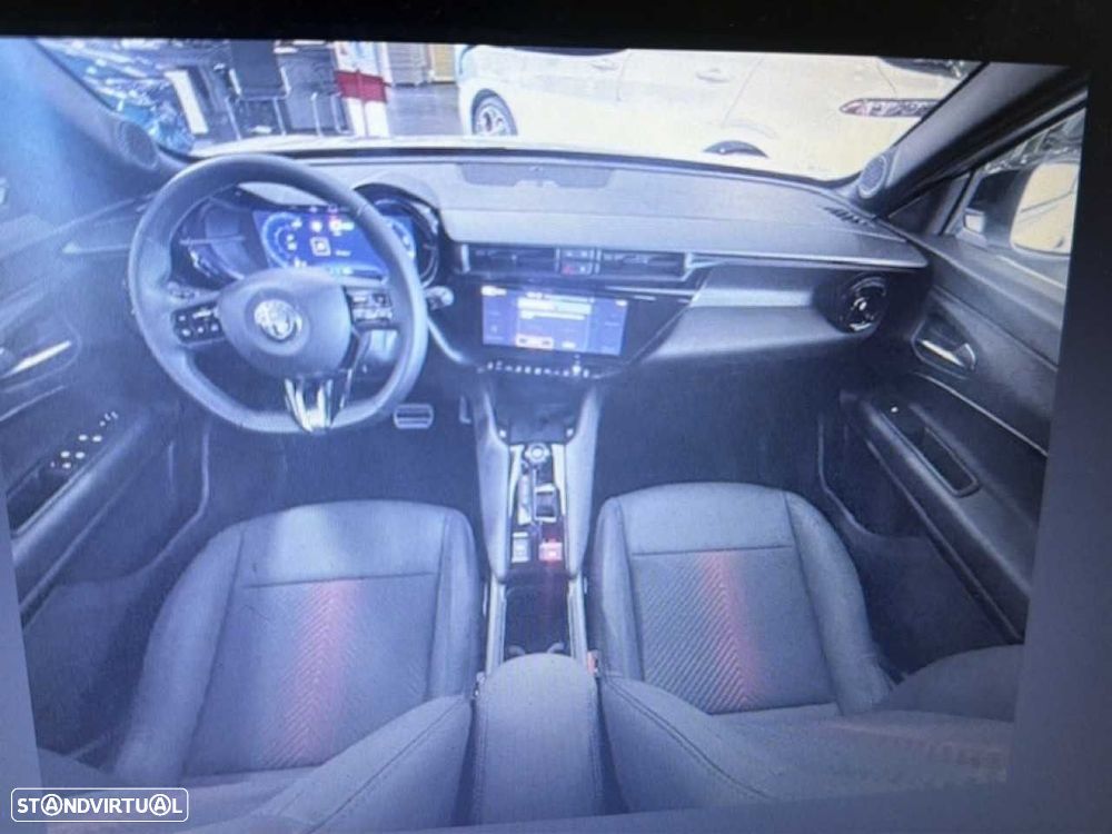 Alfa Romeo Junior Elletrica 50 kWh - 15