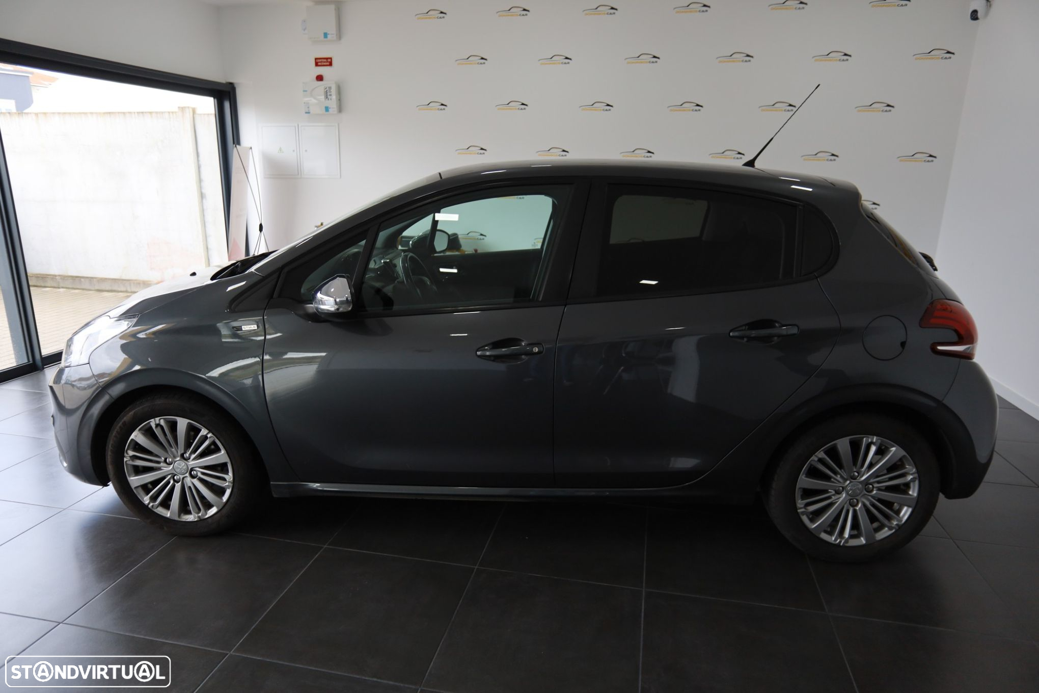 Peugeot 208 1.6 BlueHDi Style - 3