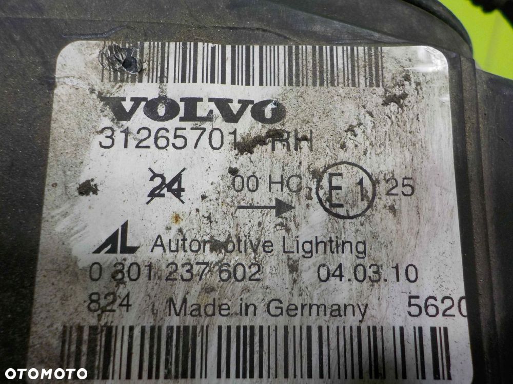 VOLVO S40 II LIFT 10r lampa prawa przod 31265701 - 6