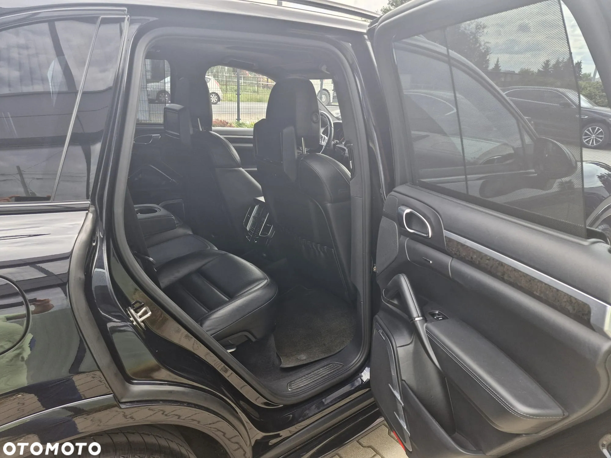 Porsche Cayenne Turbo - 9