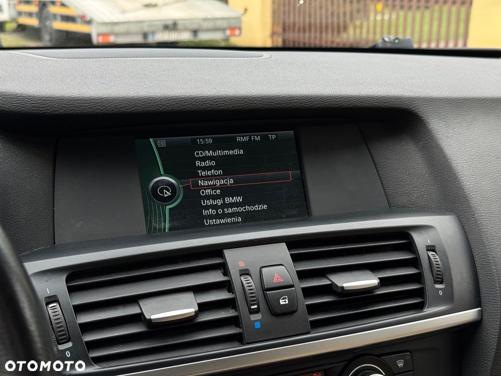 BMW X3 xDrive20d - 16