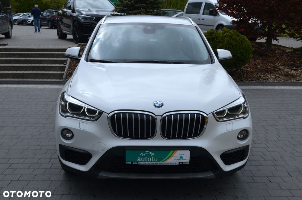 BMW X1 sDrive18d Business Edition - 13