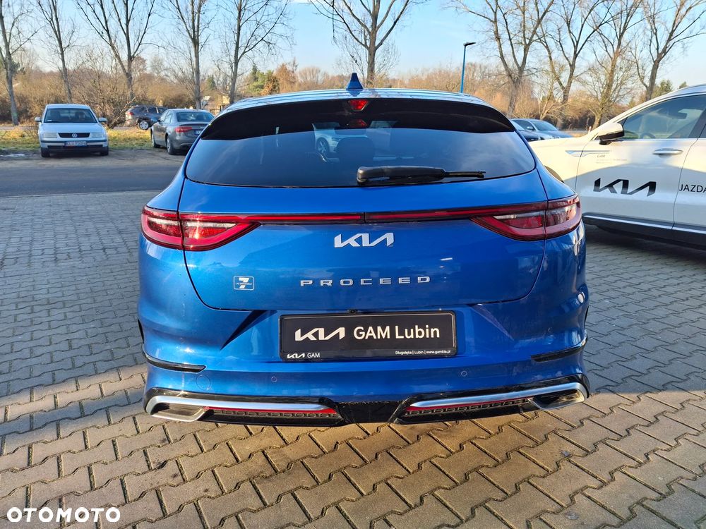Kia ProCeed - 8