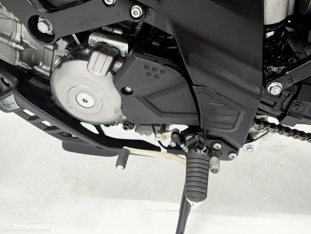 Suzuki v-strom V-Strom 650 Sport Adventure Tourer - 7