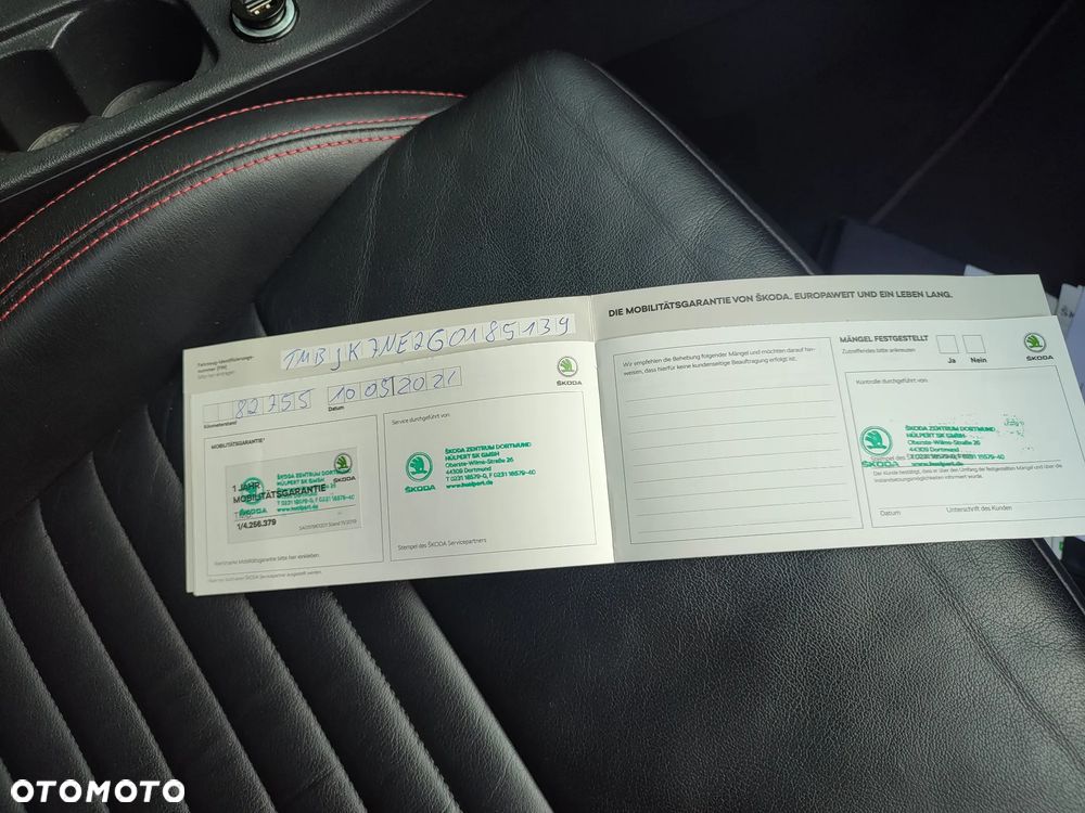 Skoda Octavia 2.0 TDI RS Challenge DSG - 37