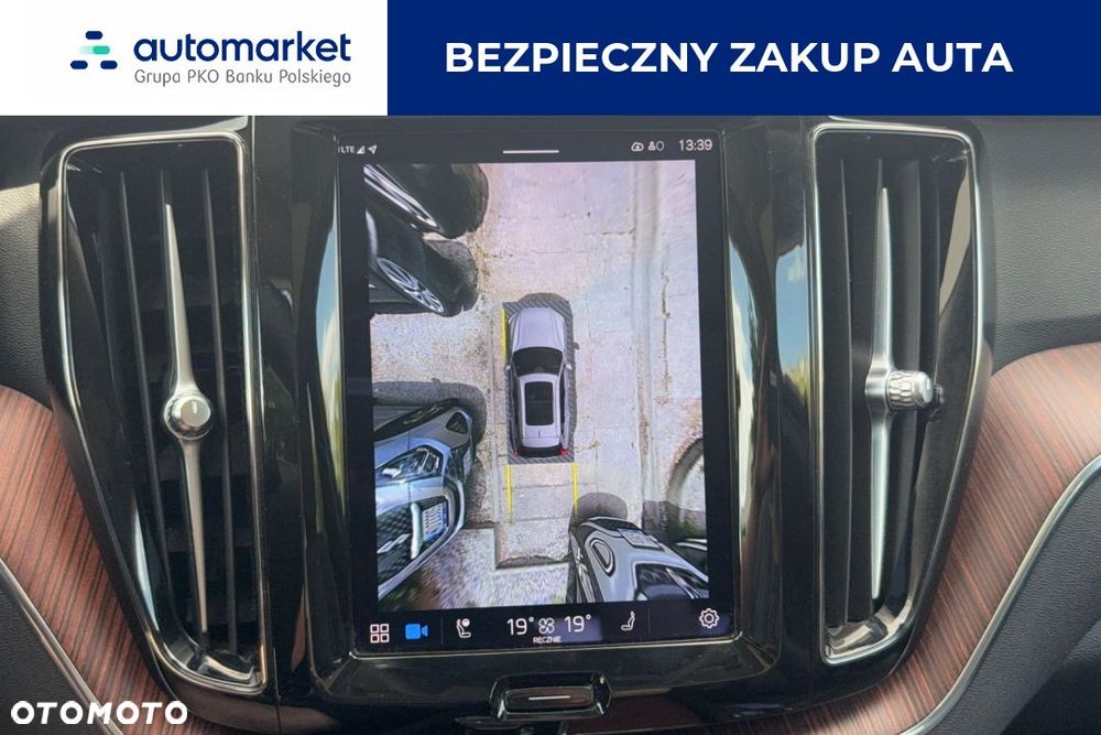 Volvo XC 60 B4 D Plus Bright - 19