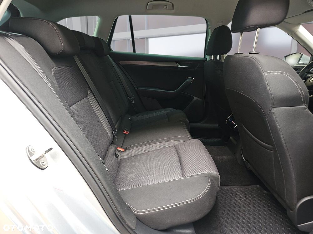 Skoda Superb 2.0 TDI SCR 4x4 Style DSG - 12