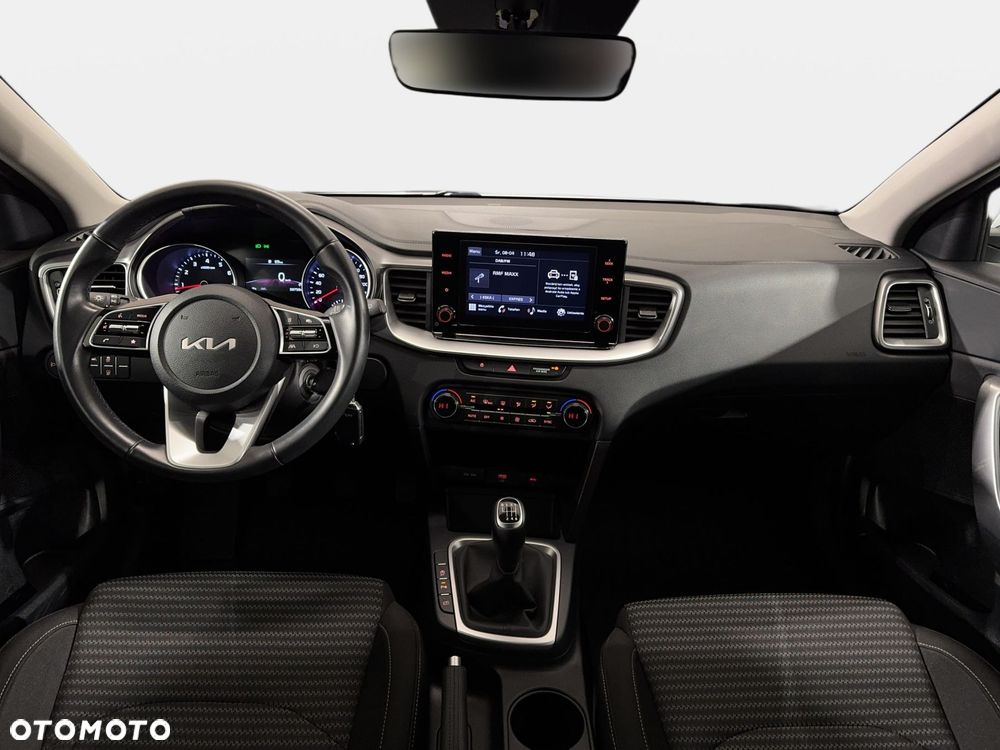 Kia Ceed - 16