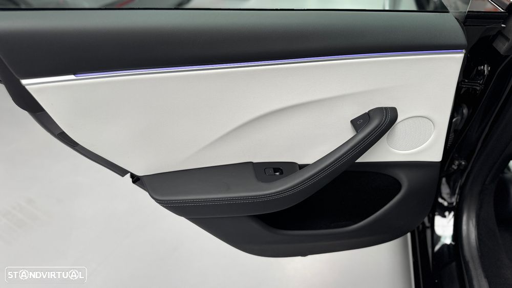 Tesla Model 3 Long Range Tração Integral Premium - 25