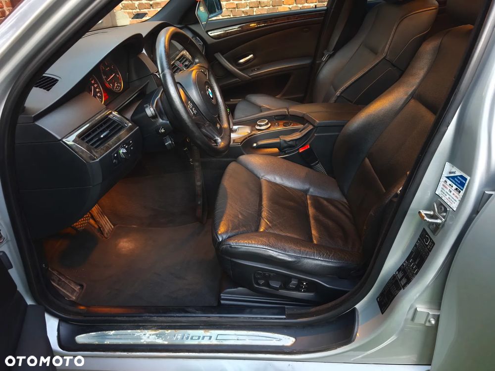 BMW Seria 5 530d Touring Sport-Aut Edition Exclusive - 13