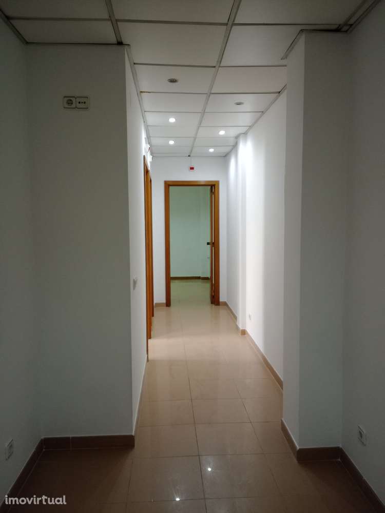 T1+1 com terraço na Damaia de Cima - Grande imagem: 5/9