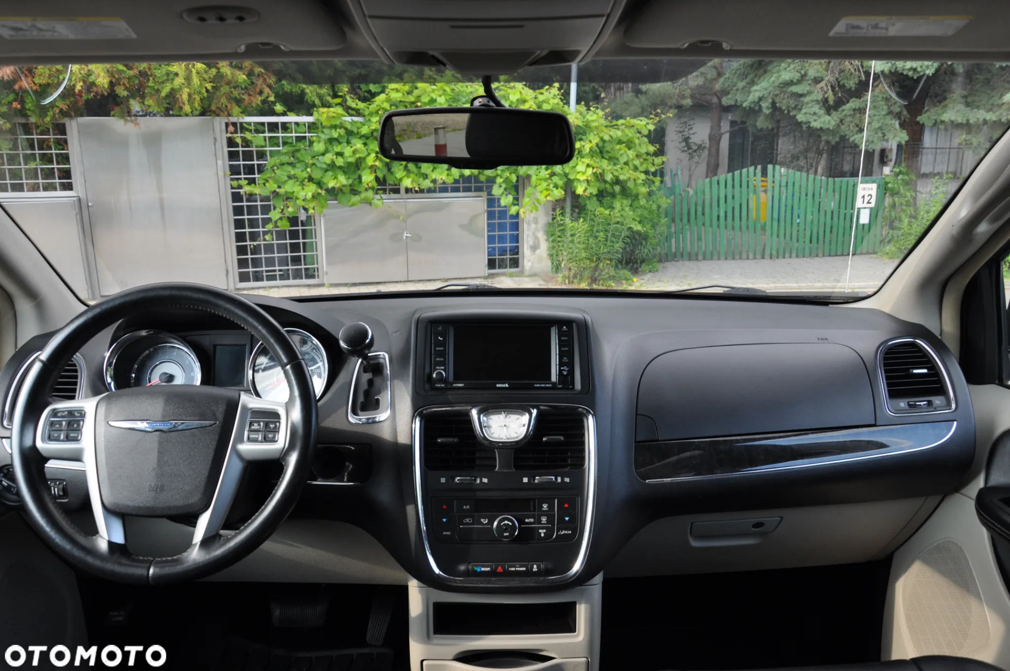 Chrysler Town & Country 3.6 Touring - 13