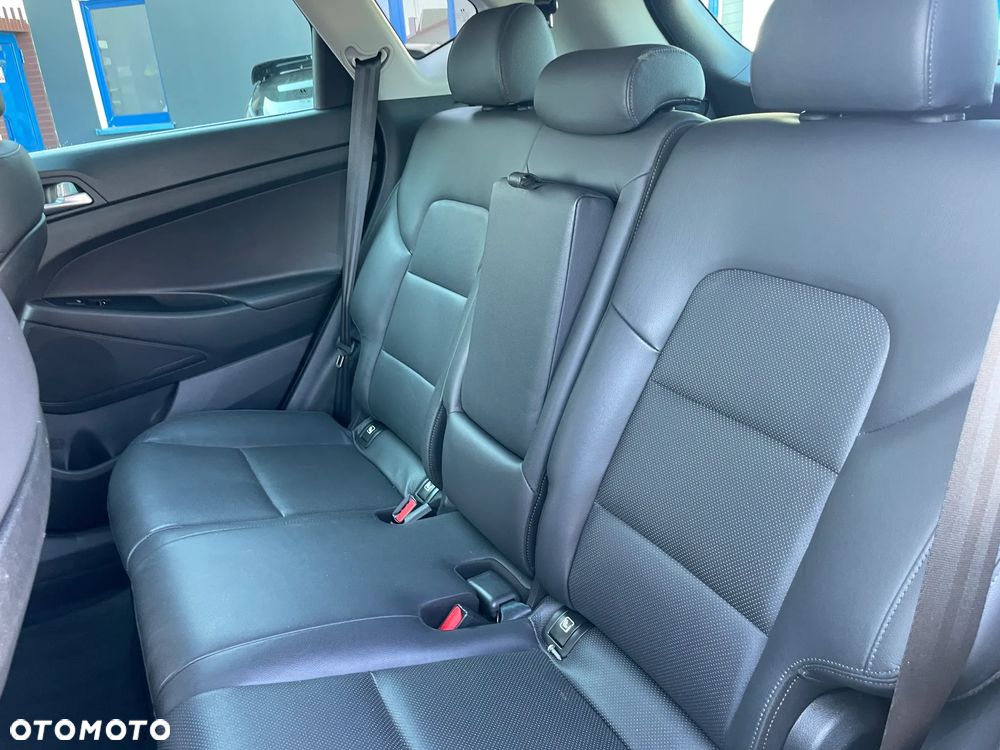 Hyundai Tucson blue 1.7 CRDi 2WD DCT Premium - 27