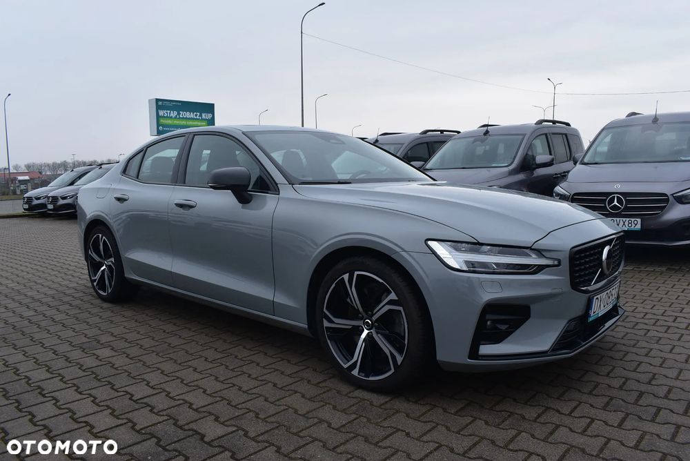 Volvo S60 B5 B AWD Ultimate Dark - 5