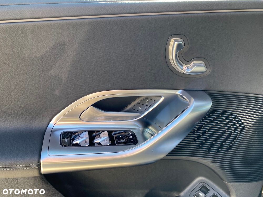 Mercedes-Benz GLC - 7