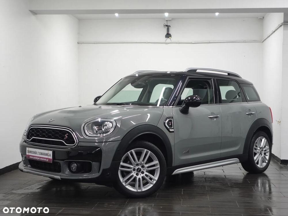 MINI Countryman Cooper All4 Essential Trim - 12