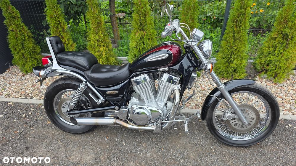 Suzuki Intruder - 1