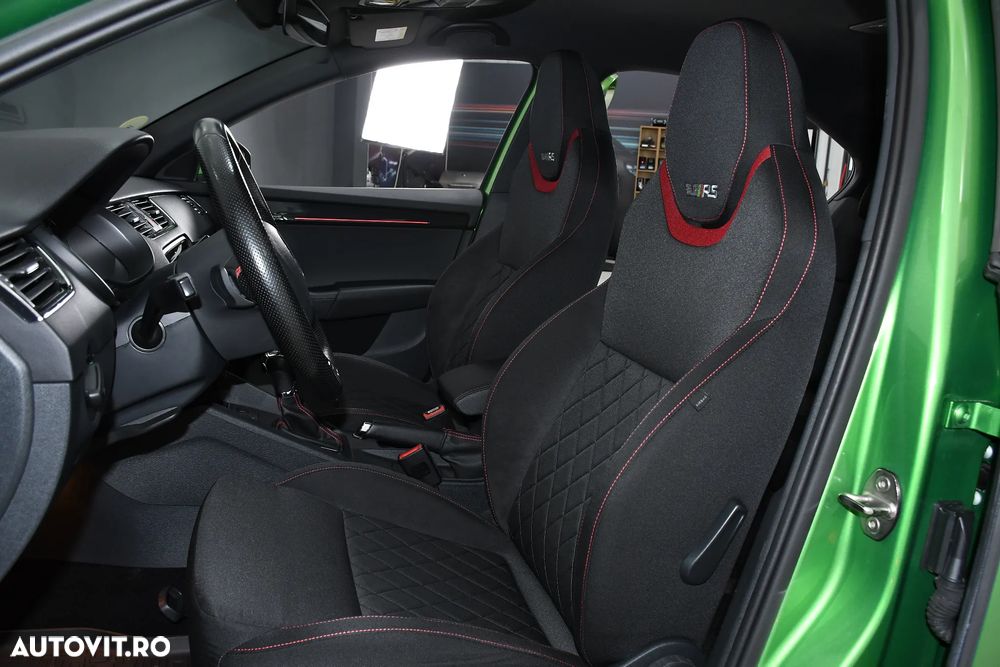Skoda Octavia 2.0 TDI (Green tec) DSG RS - 15