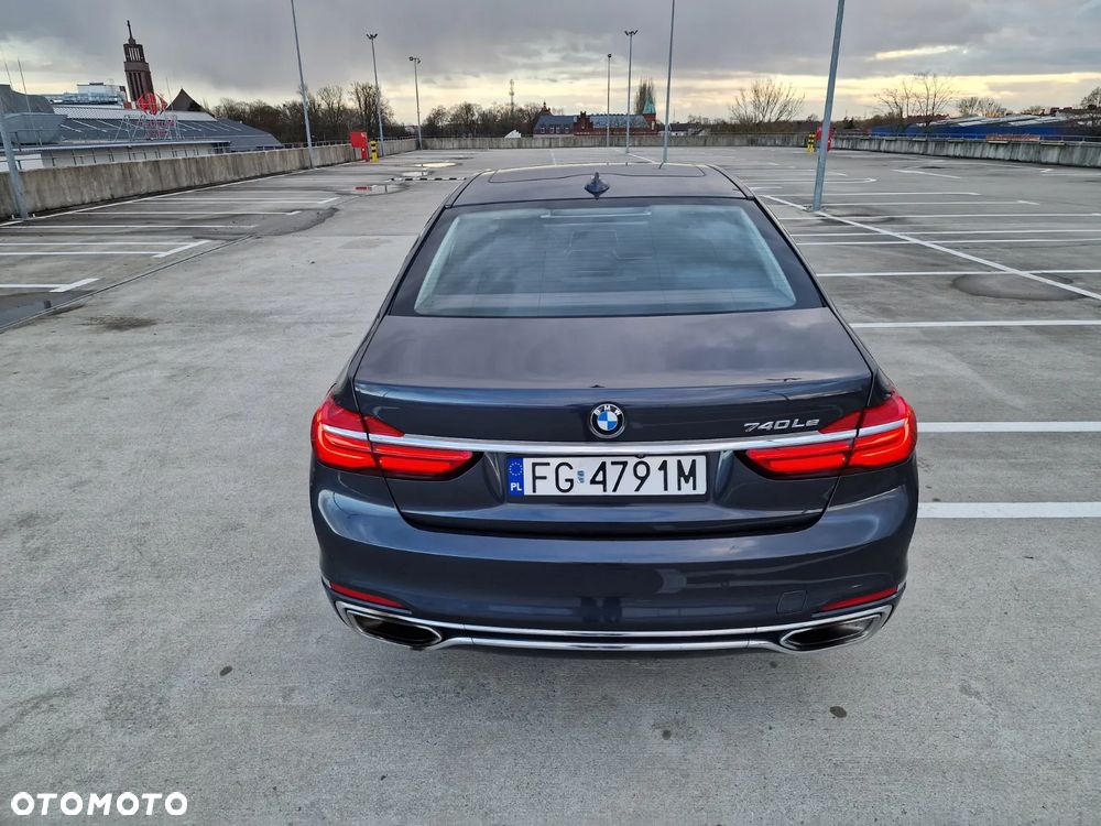 BMW Seria 7 740Le iPerformance - 6