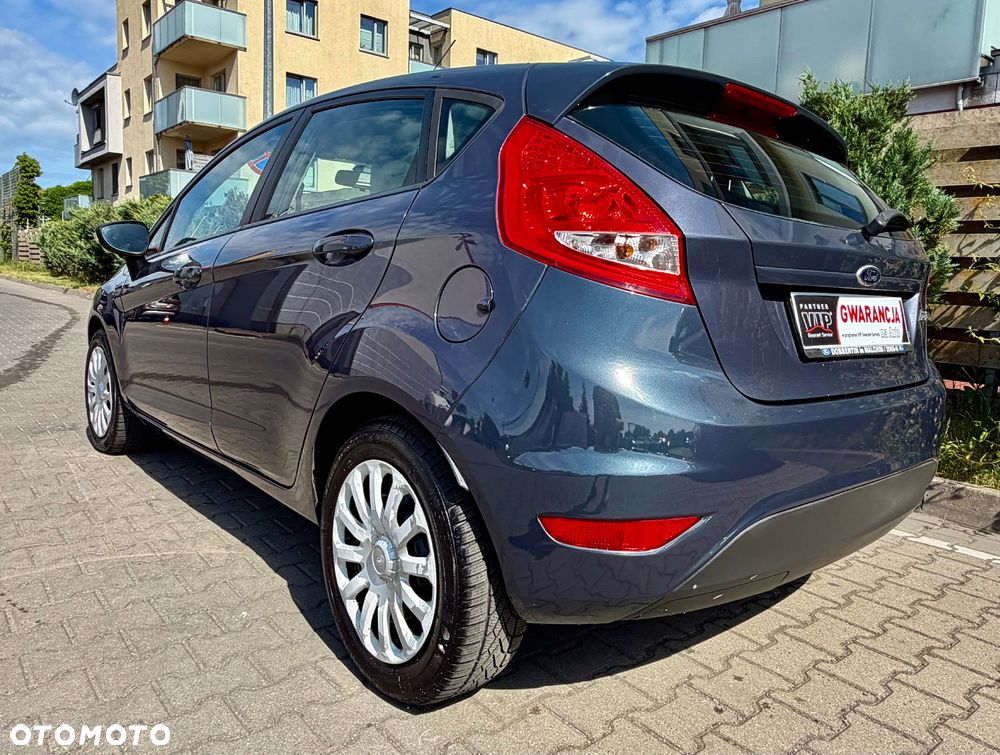 Ford Fiesta 1.25 Champions Edition - 11