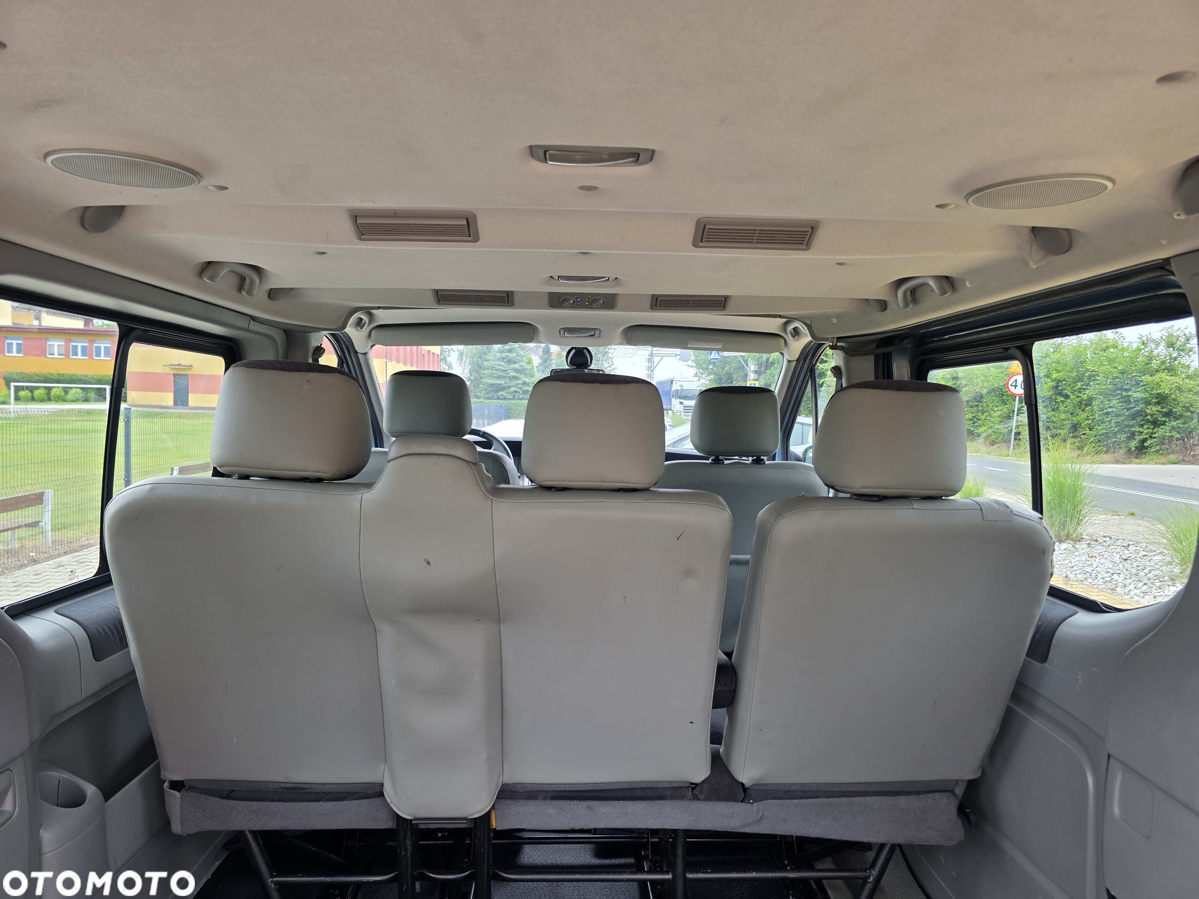 Renault Trafic 2.0 dCi 115 Combi L1H1 teilverglast - 12