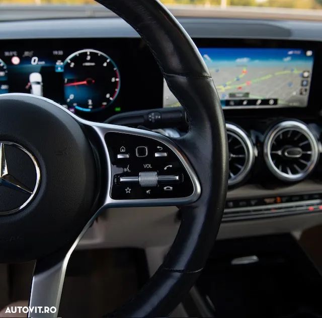 Mercedes-Benz GLB 200 d 4Matic 8G-DCT - 33