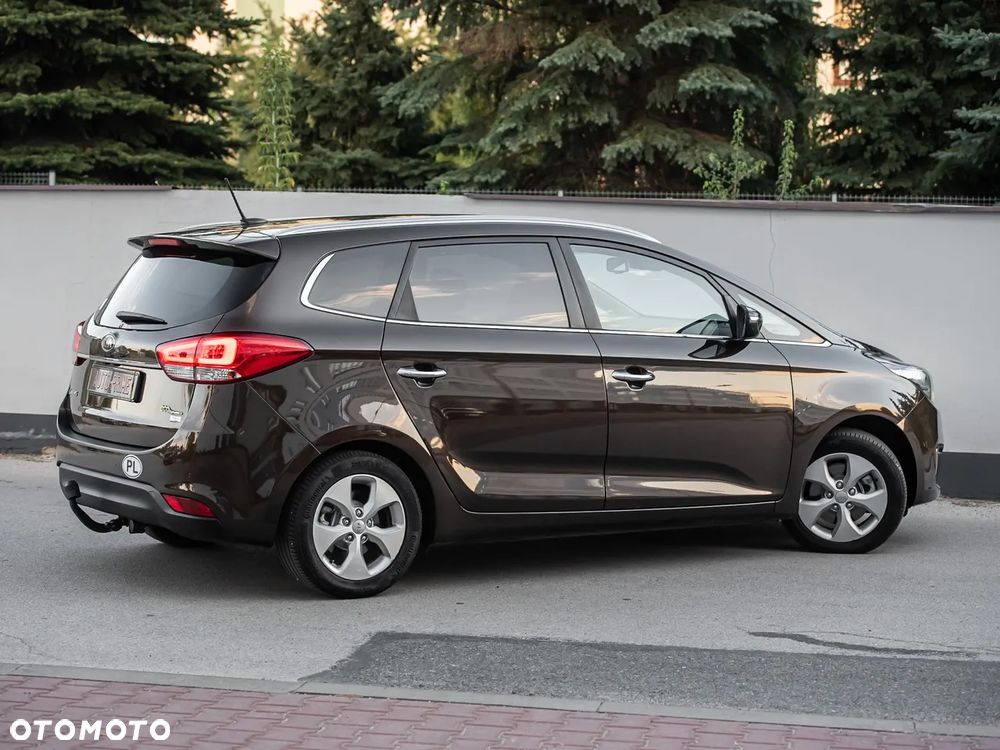 Kia Carens - 14