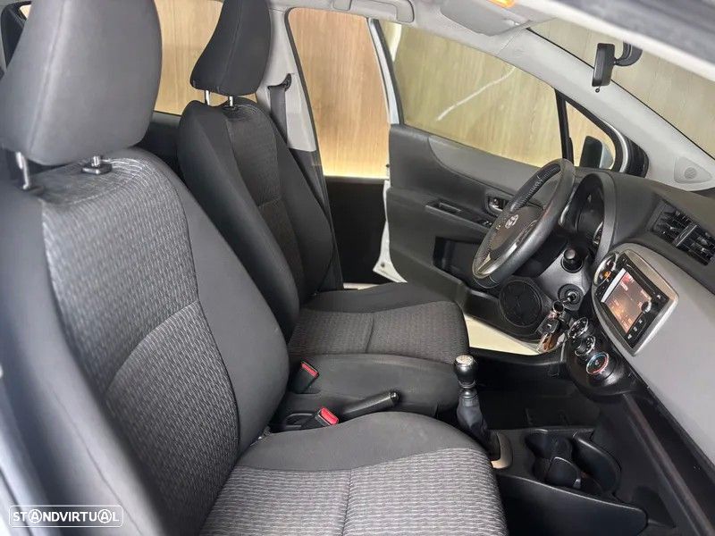 Toyota Yaris 1.4 D-4D ACtive - 9
