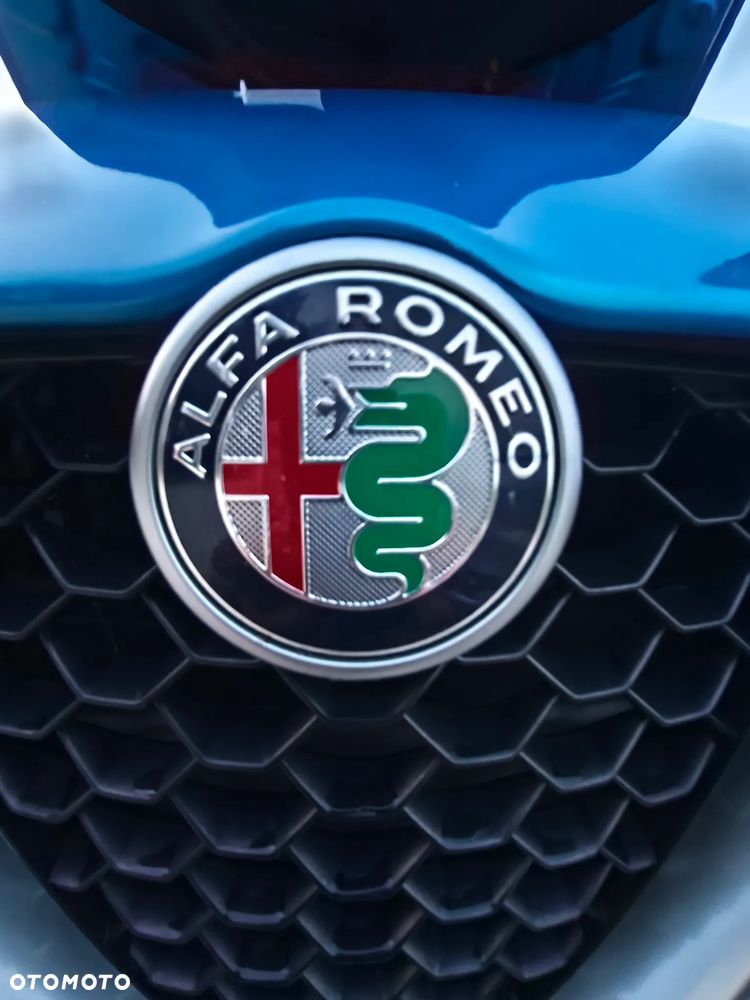 Alfa Romeo Giulia 2.0 Turbo Veloce TI Q4 - 11