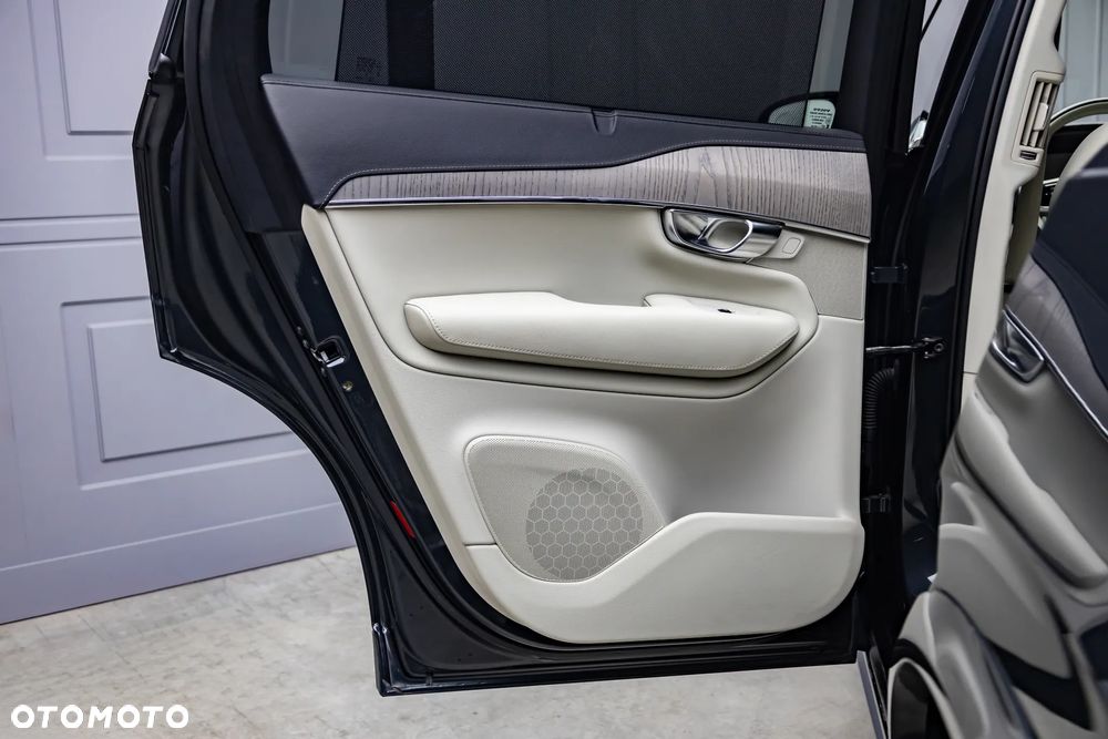 Volvo XC 90 B5 D AWD Inscription - 29