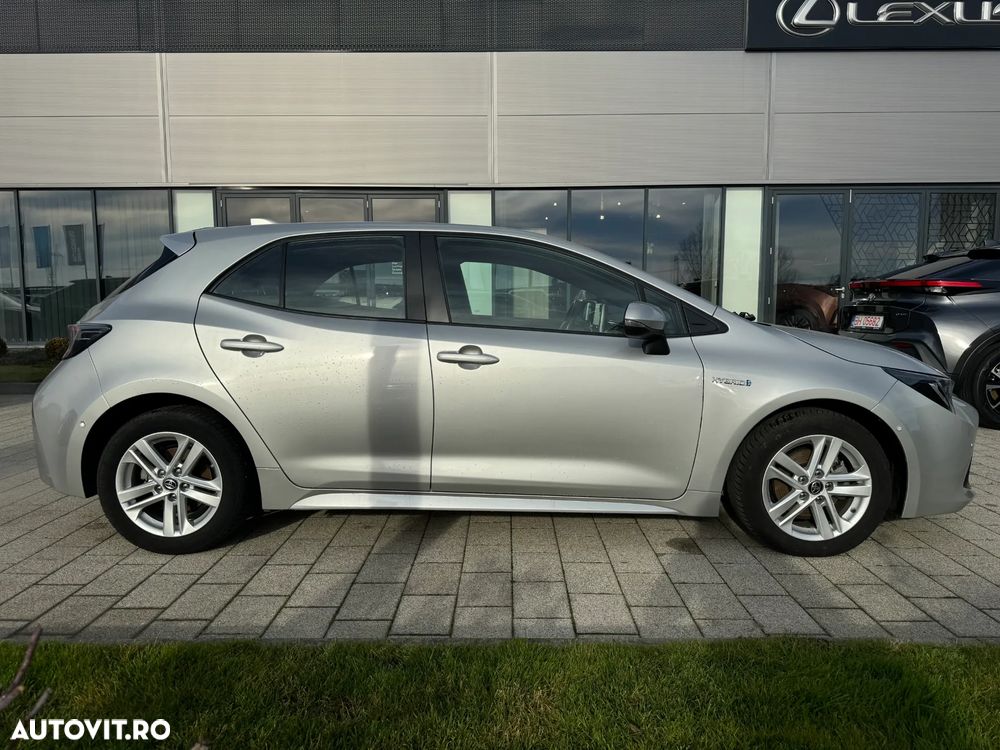 Toyota Corolla 1.8 HSD Dynamic - 8