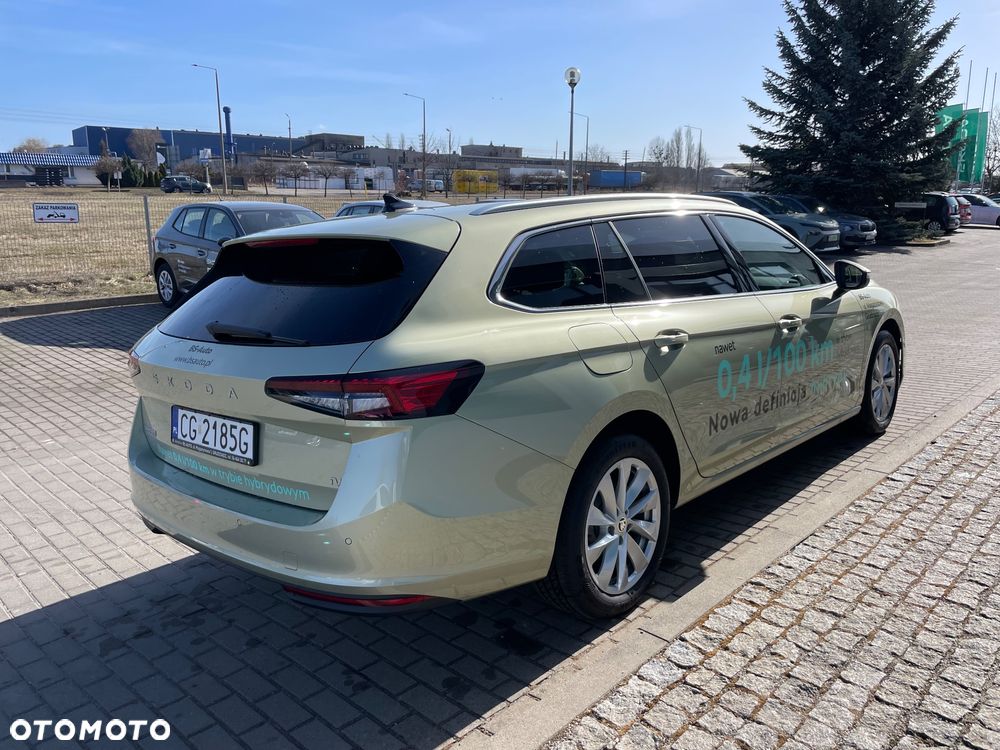 Skoda Superb 1.5 TSI Plug-in Hybrid Selection DSG - 4