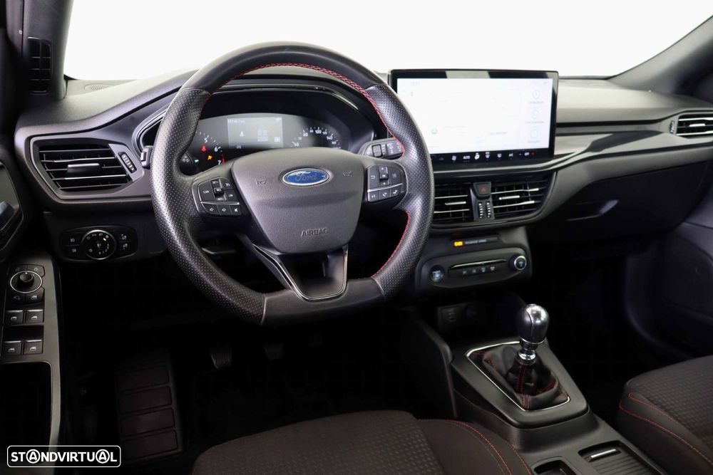Ford Focus 1.0 EcoBoost MHEV ST-Line - 18