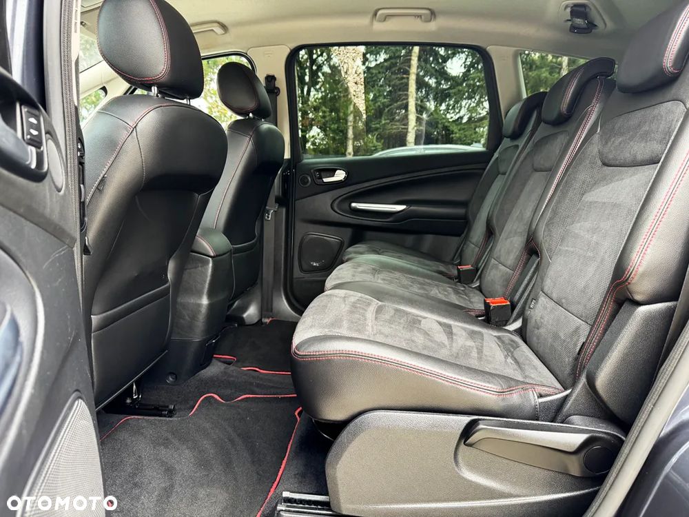 Ford S-Max - 30