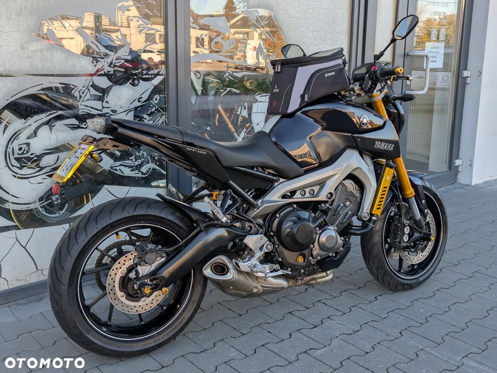 Yamaha MT - 19