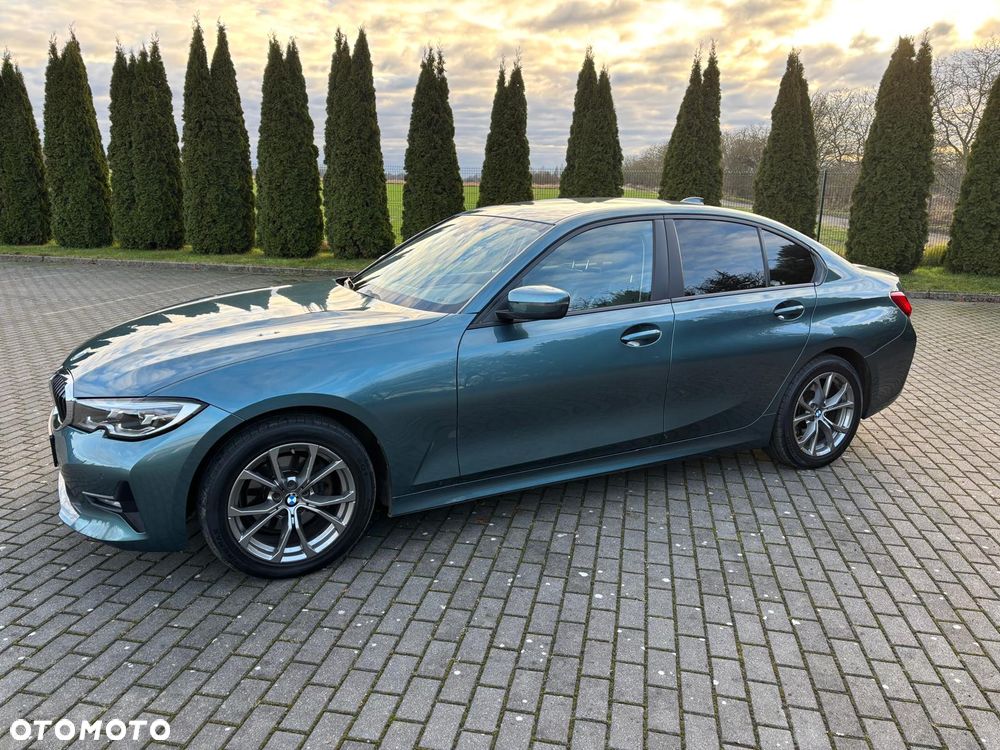 BMW Seria 3 320d mHEV - 11