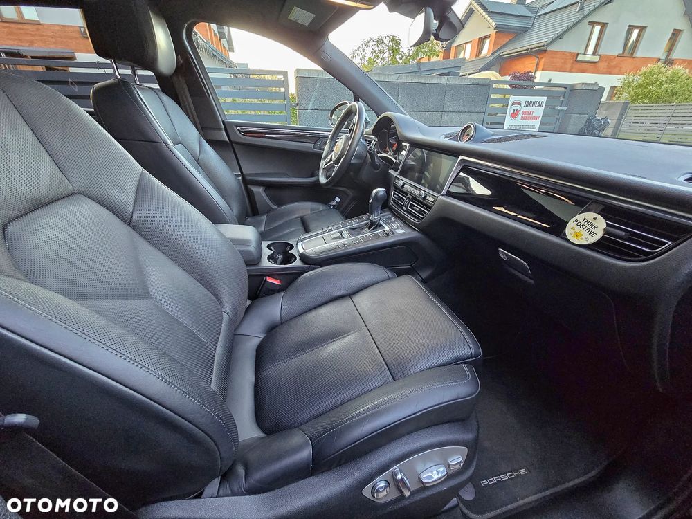 Porsche Macan Standard - 29