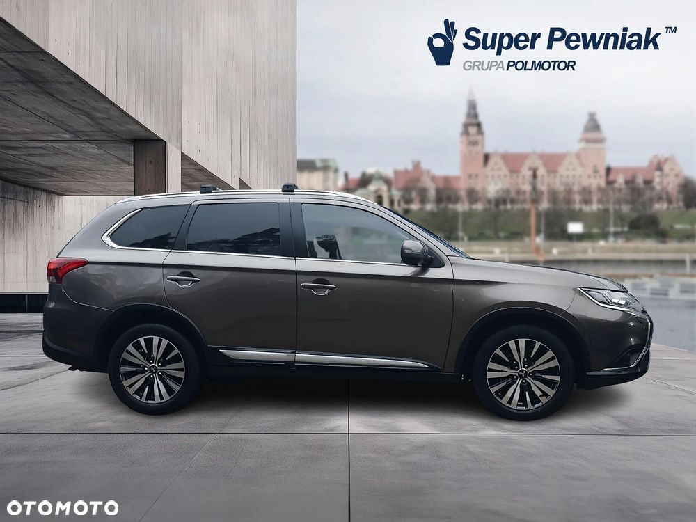 Mitsubishi Outlander 2.0 Intense + 4WD CVT - 6