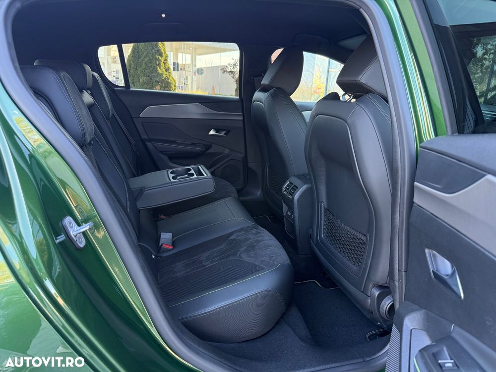 Peugeot 308 PureTech 130 GPF EAT8 Stop & Start GT - 28